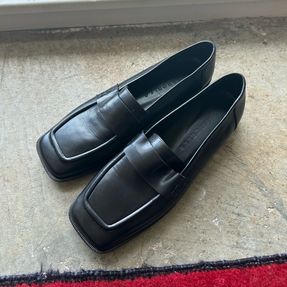 Marcella NYC Black Loafers NWOB 38
